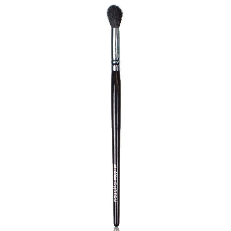 Nascita Pro Wide Eyeshadow Blending Makeup Brush 261