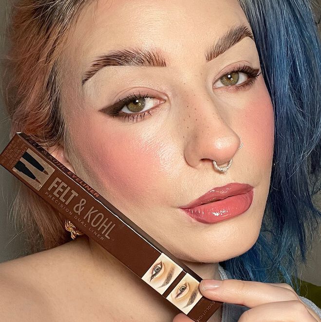 REVOLUTION - Felt and Kohl Eyeliner Brown
