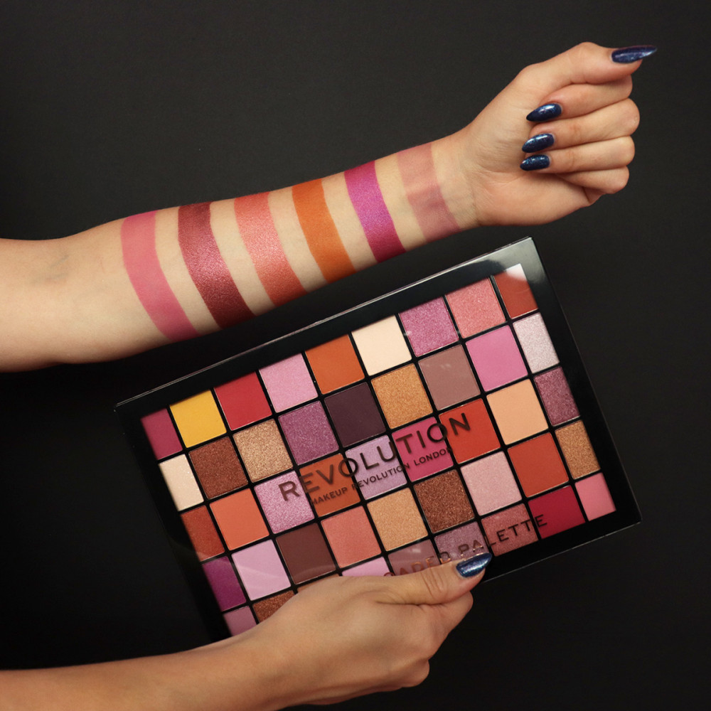 REVOLUTION - Maxi Reloaded Eyeshadow Palette Big Big Love
