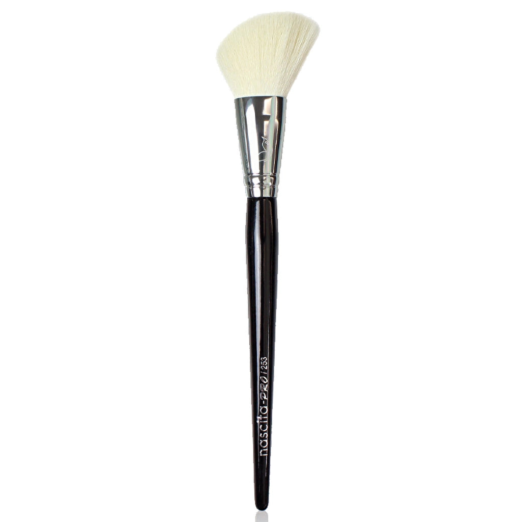 Nascita Pro Angled Blush Makeup Brush 253